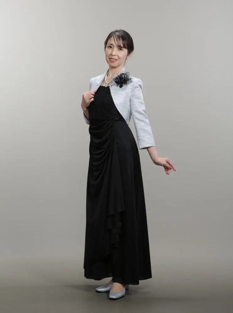 りゅうママ（土日祝日に発送します！）　白/黒 503 | 結婚式母親ドレスレンタル専門店のママズドレス